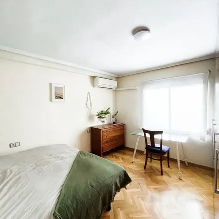 Image 6 - Carrer de Ruaya, 27, 46009 Valencia, Spain - Apartment for rent