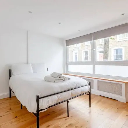 Rent this 1 bed apartment on London in N1 8NA, United Kingdom