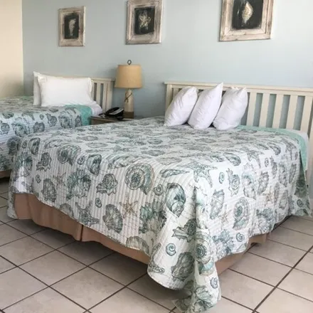 Buy this studio condo on Fountain Beach Resort in South Atlantic Avenue, Daytona Beach