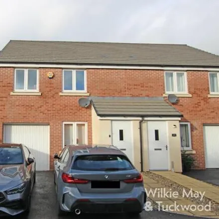 Buy this 3 bed duplex on Pearl Close in Willowdown, Bridgwater Without
