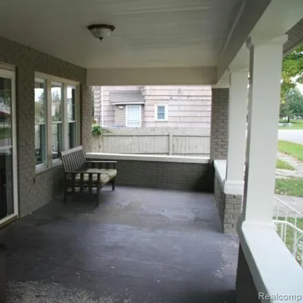 Image 5 - 824 East Eighth Street, Flint, MI 48503, USA - House for sale