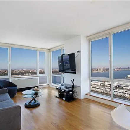 Image 2 - P.D. O'Hurley's, 557 12th Avenue, New York, NY 10036, USA - Apartment for rent