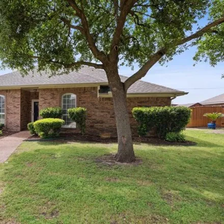 Buy this 3 bed house on 565 Vicki Lane in Wylie, TX 75098