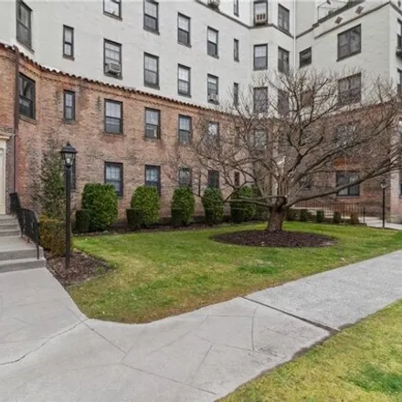 Image 4 - Wykagyl Drive, Victory Park, City of New Rochelle, NY 10804, USA - Apartment for sale
