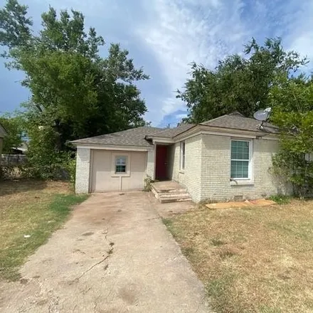 Buy this 3 bed house on 3131 Northwest 39th Terrace in Oklahoma City, OK 73112