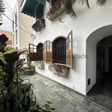 Rent this 5 bed house on Garfo de Ouro in Avenida Brasil, Santa Efigênia