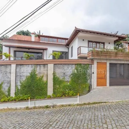Buy this 5 bed house on Rua Nestor Pinto in Várzea, Teresópolis - RJ