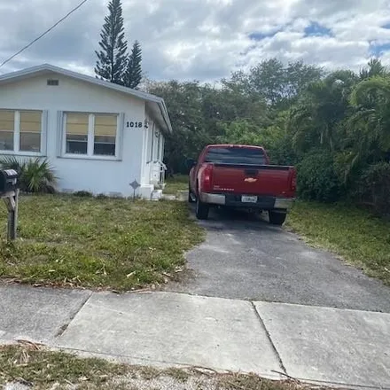 Buy this 3 bed house on 1040 Northeast 2nd Avenue in Fort Lauderdale, FL 33304