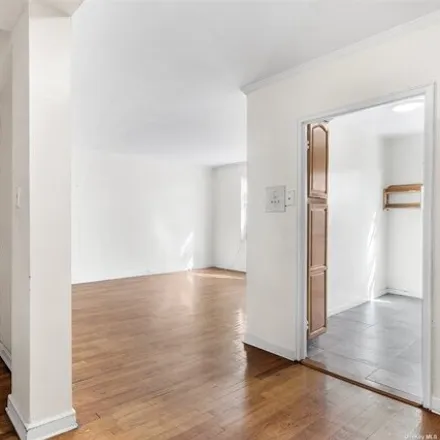 Image 3 - 3403 Avenue H, New York, NY 11210, USA - Apartment for sale
