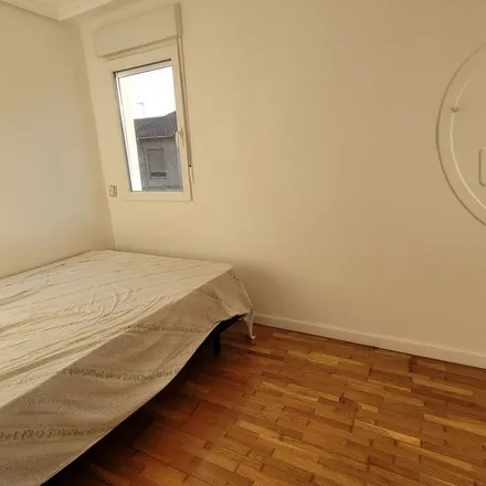 Rent this 2 bed apartment on Travesía de la Enseñanza in 3, 39001 Santander