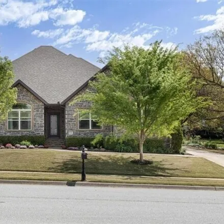 Image 2 - 2738 North Signet Place, Fayetteville, AR 72703, USA - House for sale