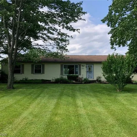 Buy this 3 bed house on 10163 Minyoung Road in Paris Township, OH 44266