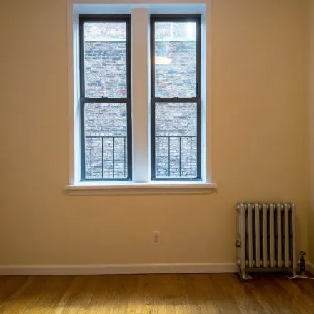 Image 3 - Amorino, 721 8th Avenue, New York, NY 10036, USA - Apartment for rent