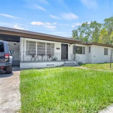 Rent this 3 bed house on 3616 West Azeele Street in Aberdeen on Glen, Tampa