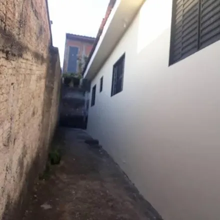 Rent this 1 bed house on Rua Miltom Salomão in Vista Alegre, Santa Bárbara d'Oeste - SP