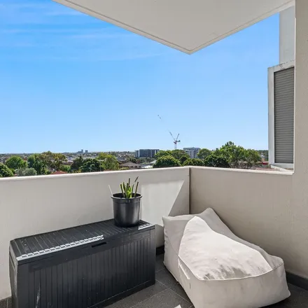 Image 2 - 1 High Street, Preston VIC 3071, Australia - Apartment for rent