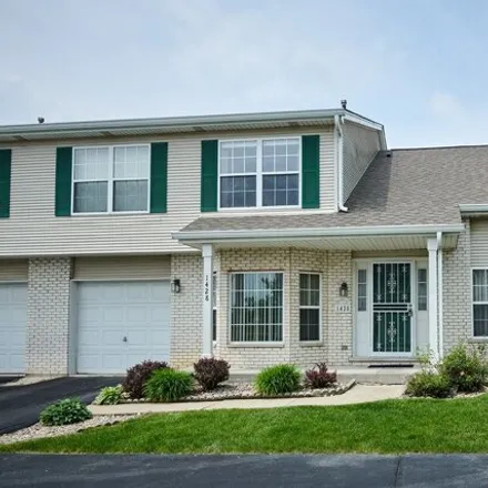 Buy this 2 bed townhouse on 1428 Berta Drive in Crest Hill, IL 60403