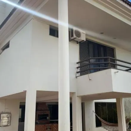 Buy this 5 bed house on Avenida Uirapuru in Cidade Jardim, Uberlândia - MG