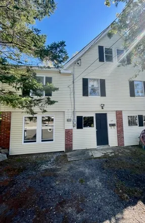 Rent this 3 bed house on 89 Prospect st