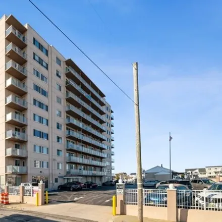 Buy this 2 bed condo on 6116 Monmouth Avenue in Ventnor City, NJ 08406