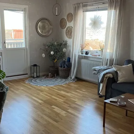 Rent this 2 bed apartment on Ekhultsgatan in 523 31 Ulricehamn, Sweden