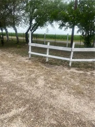Image 6 - 625 County Road 303, Silver Spur Estates Colonia, Jim Wells County, TX 78372, USA - House for sale