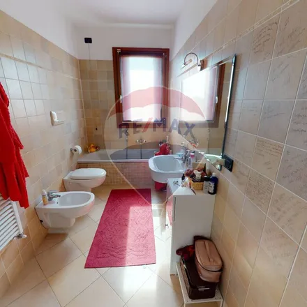 Rent this 5 bed apartment on Condominio Setteschiere in Via Santa Scolastica 2, 36040 Grumolo delle Abbadesse VI
