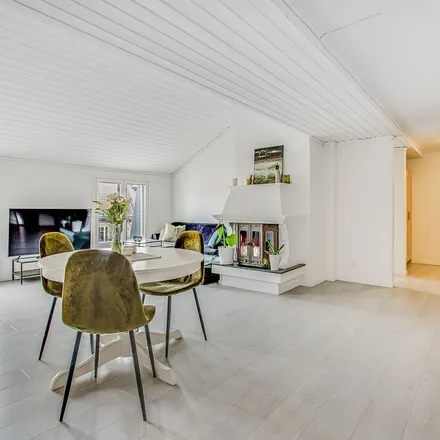 Rent this 3 bed apartment on Løvenskiolds gate 14 in 0260 Oslo, Norway