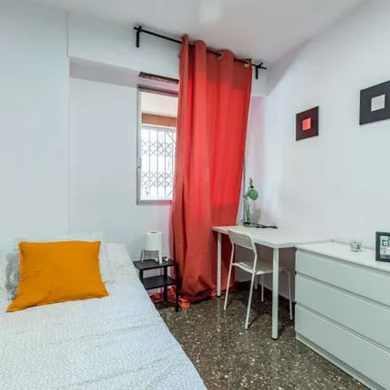 Rent this 4 bed apartment on Mercadona in Carrer de Campoamor, 46021 Valencia
