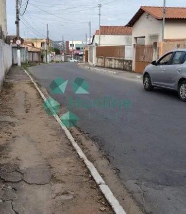 Buy this 3 bed house on Drogaria Araújo in Rua Acadêmico Nilo Figueiredo, Lagoa Santa - MG