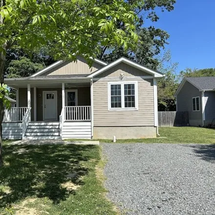 Rent this 3 bed house on 137 1st Street in Colonial Beach, VA 22443