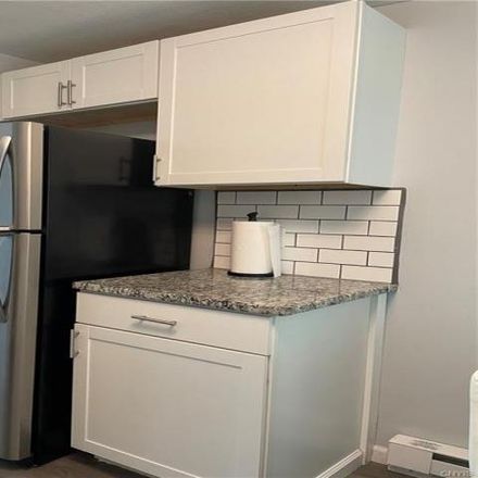 Rent this 2 bed apartment on 512 Hawley Avenue in Syracuse, NY 13203