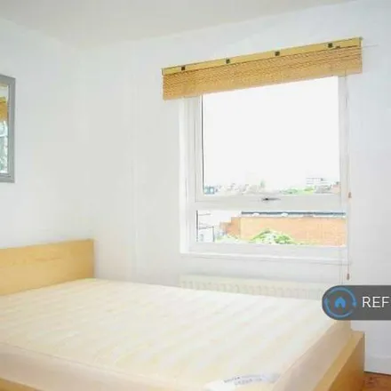 Rent this 1 bed apartment on Union Road in Stockwell Park, London