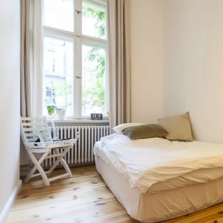 Rent this 2 bed apartment on Prenzlauer Allee 27a in 10405 Berlin, Germany