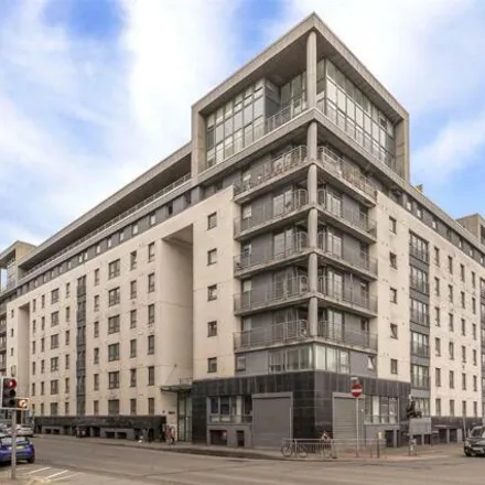 Rent this 2 bed apartment on Kingston Quay in Morrison Street, Glasgow