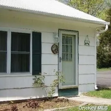 Rent this 1 bed apartment on 7 Maple Road in Setauket, Suffolk County