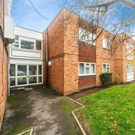 Buy this 1 bed apartment on Dukes Court in Brighton Road, Addlestone