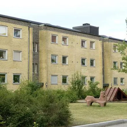 Rent this 3 bed apartment on Hyllievångsvägen 29 in 216 25 Malmo, Sweden