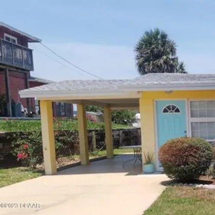 Rent this 2 bed house on 828 East 26th Avenue in New Smyrna Beach, FL 32169