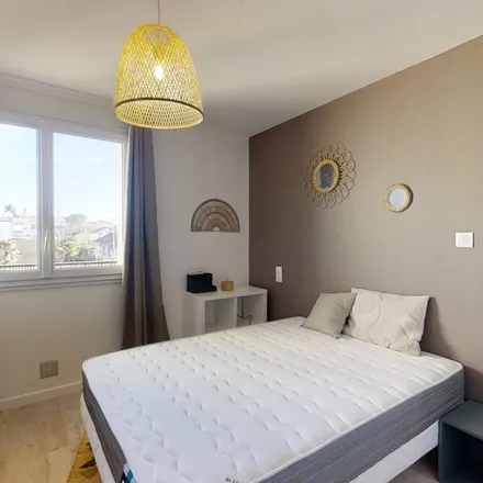 Image 2 - 79 Avenue de la Gloire, 31500 Toulouse, France - Apartment for rent