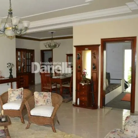 Buy this 4 bed house on Rua Francisco de Oliveira Penteado in Galega, Pindamonhangaba - SP