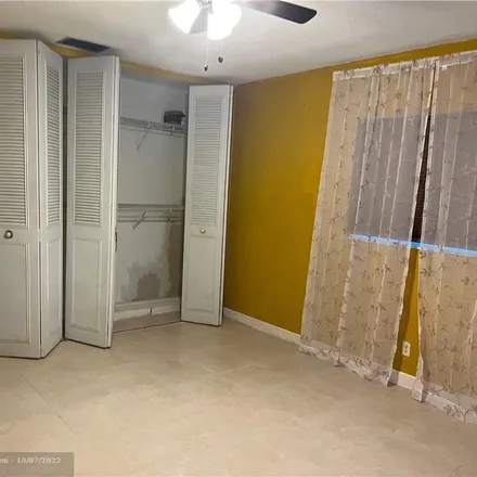 Image 3 - 2551 Northwest 38th Terrace, East Gate Park, Lauderdale Lakes, FL 33311, USA - House for rent