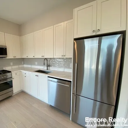Rent this 1 bed condo on 197 Green St