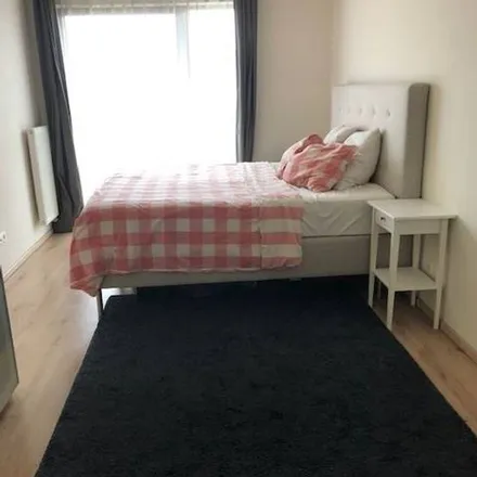 Rent this 1 bed apartment on Avenue Ginette Javaux - Ginette Javauxlaan 1 in 1160 Auderghem - Oudergem, Belgium