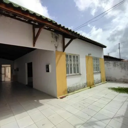 Rent this 6 bed house on Rua Alberoni Lemos in Acarape, Teresina - PI