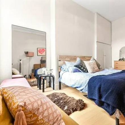 Image 8 - The Seasoned Wok, 98 High Street, London, N8 7NT, United Kingdom - Apartment for rent