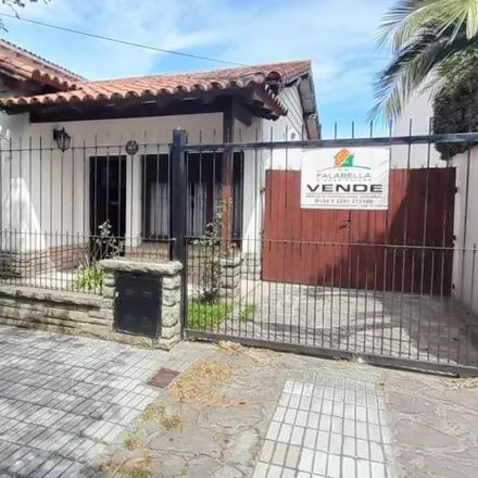 Buy this 4 bed house on Avenida 26 in Centro - Zona 4, B7607 GAQ Miramar
