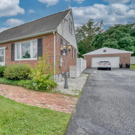 Image 1 - 5809 Pine Hill Drive, White Marsh, MD 21162, USA - House for rent