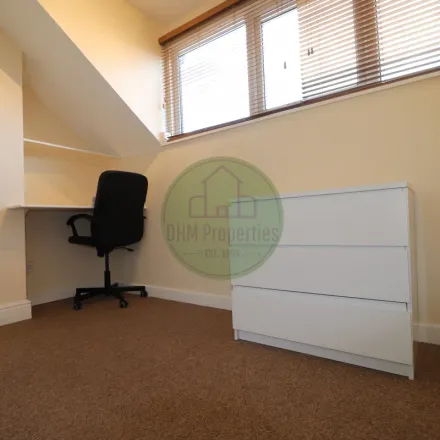 Image 6 - Blandford Grove, Leeds, LS2 9AN, United Kingdom - Apartment for rent