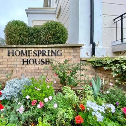 Image 6 - Homespring House, Pittville Circus Road, Prestbury, GL52 2QB, United Kingdom - Apartment for sale